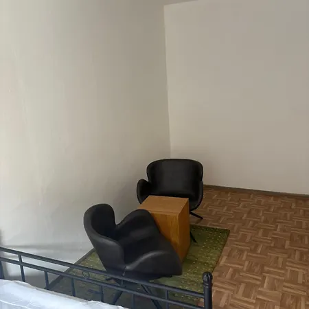 Beenie 5 * Λιντς