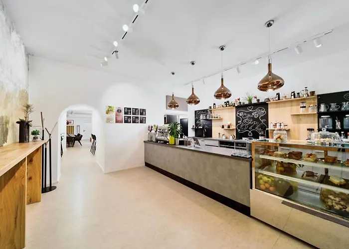 Beenie 5 Bed & Breakfast